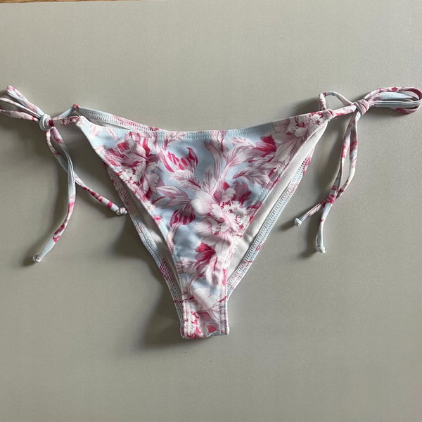 Dół od Stroju Kąpielowego Majtki od Bikini Wiązane Asos w Kwiaty M