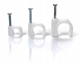 UCHWYT Z GWOŹDZIEM DO PRZEWODÓW FLOP-O9 (100szt.)