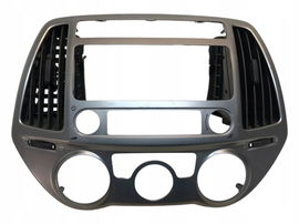 Hyundai i20 I PB Lift FL 2013R KRATKI NAWIEWU ŚRODKOWE KONSOLI PANEL OSŁONA