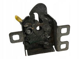 Lancia Ypsilon III 2011- Zamek pokrywy przedniej maski silnika