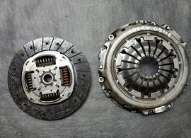 Dacia Logan II 2017 Komplety sprzęgieł 301012218R 302101221R