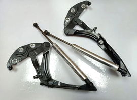 Volkswagen Phaeton 2004 Z przodu Zawiasy maski 3D0823301D 3D0823302D