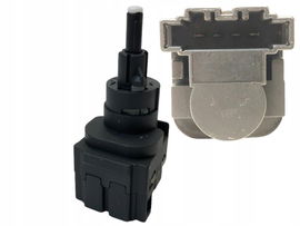 Czujnik włącznik świateł STOP hamulca Skoda Fabia I II Octavia II Ibiza III