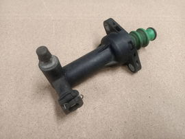 Skoda Fabia Mk1 (6Y) 2004 Pompa sprzęgła 6Q0721261A