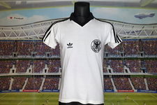 Germany DFB Deutscher Fussball-Bund DFB Adidas 1982 retro shirt 2000-01 size: S