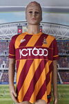 Bradford City Association Football Club Avec 2016/17 home size: M-L