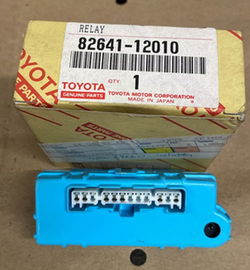 PRZEKAŹNIK  82641-12010 TOYOTA NOWY ORYGINALNY