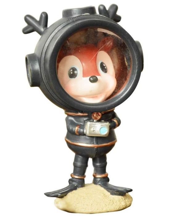 Figurka dekoracyjna jelonek nurek 15 cm zywica